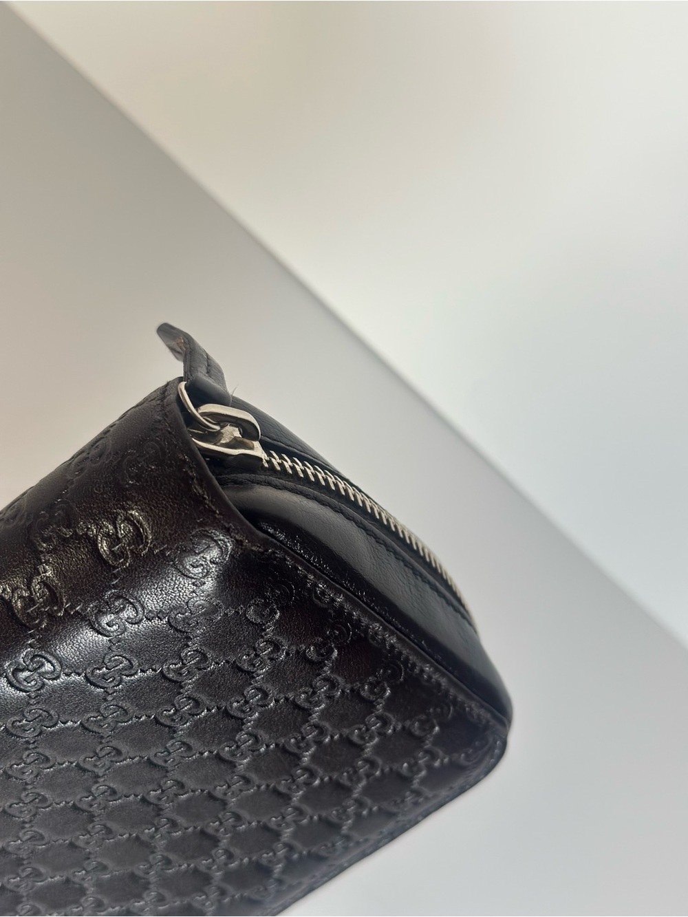 RARE Gucci Embossed GG Zip-Around Travel Wallet Organizer - Picture 14 of 14